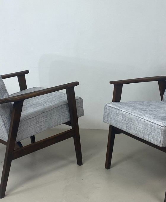 Image 1 of Zwei Henryk Lis 300-190 Sessel, 1970er Jahre, melierter graublauer Stoff. Ref.: Patty