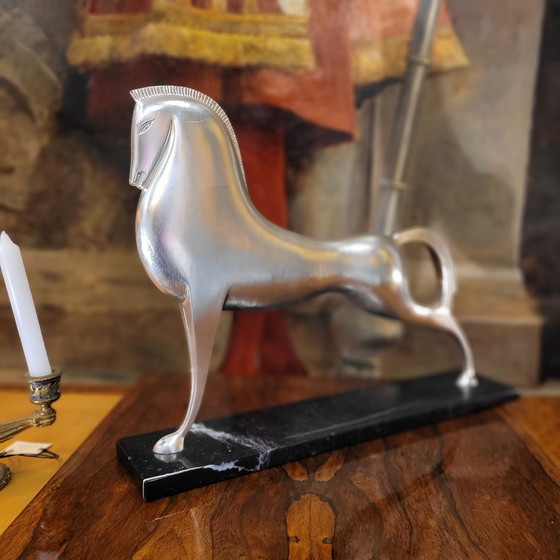 Image 1 of “Caballo”, Metal Plateado y Mármol, Boris Lovet-Lorski, Estilo Art Déco, 70’s - Estados Unidos