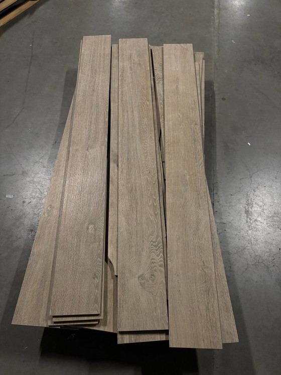 Image 1 of Houtachtige laminaat look tegels +-6M2 totaal