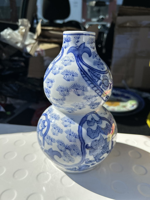 Chinese gourd vase