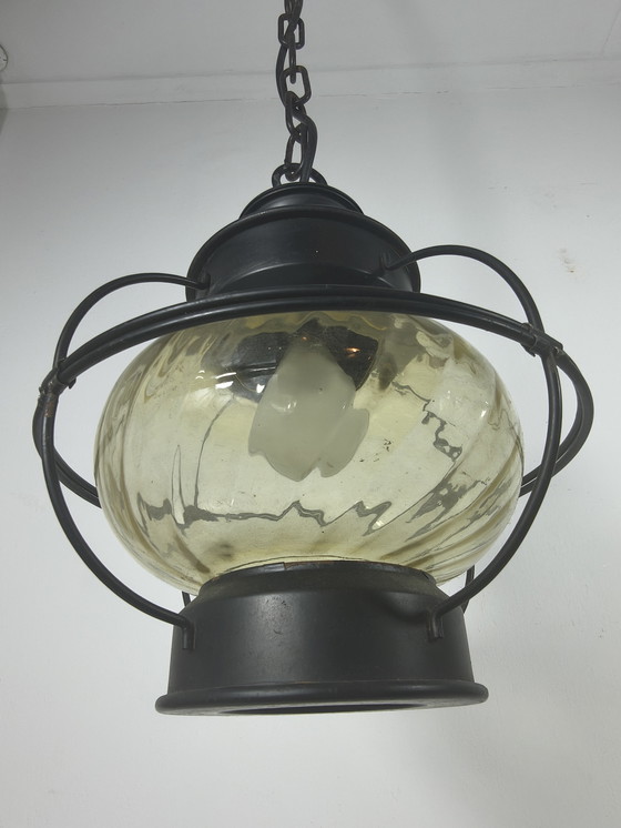 Image 1 of Linterna de mediados de siglo de la década de 1950