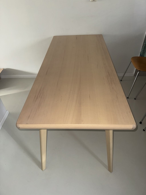 IKEA Markerad Esstisch - Virgil Abloh Design