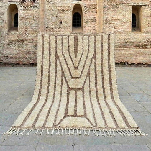 Alfombra marroquí color blanco roto con motivos geométricos, 180 cm x 280 cm