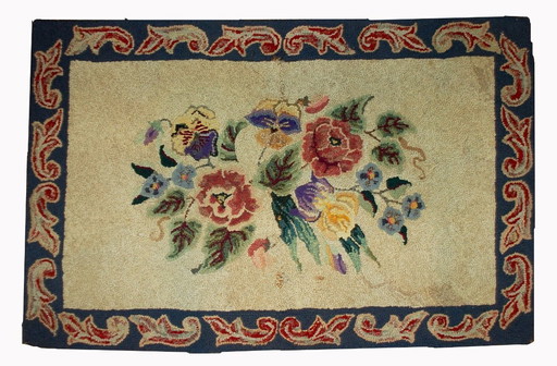 Handgemaakt antiek Amerikaans gehaakt tapijt 67 cm x 103 cm (2,2' x 3,4') uit de jaren 1900 - 1B499