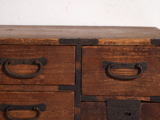 Antique Japanese tansu chest – Japan, circa 1910 – Chest of drawers (photo 38 of 40)