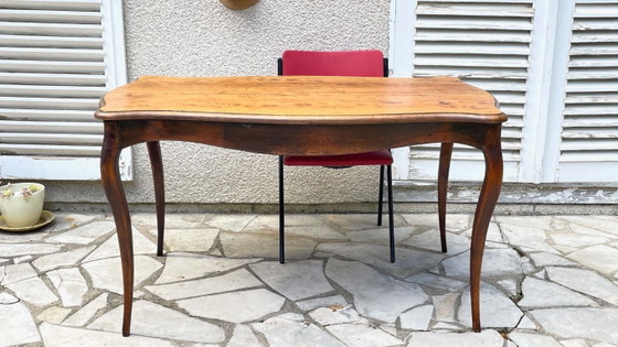 Schreibtisch mit geschwungenen Beinen – Wood (photo 22 of 31)