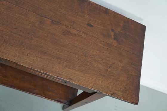Image 1 of Vintage Franse rustieke landelijke eikenhouten bijzettafel
