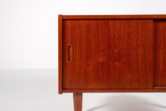 Image 1 of Mobiletto in teak di metà secolo, credenza scandinava, anni '60