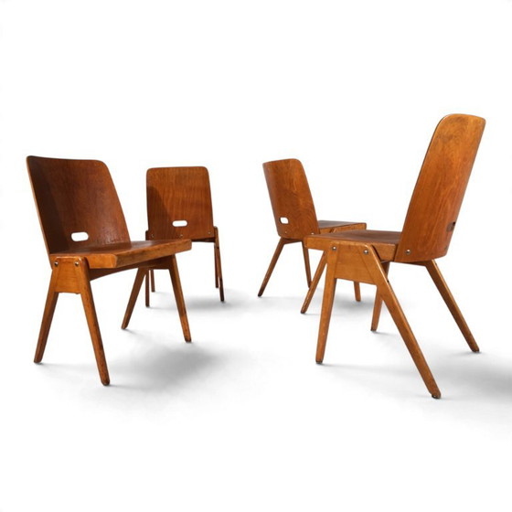 Set aus 4 Bauhaus-inspirierten Esszimmerstühlen, stapelbar, 1950 – Holz (photo 2 of 19)