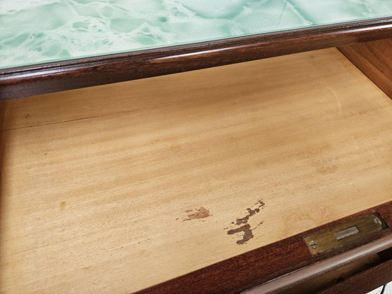 Vintage eiken ladekast met zes laden en glazen blad, 1960 – Ladekasten, Wood (photo 15 of 23)