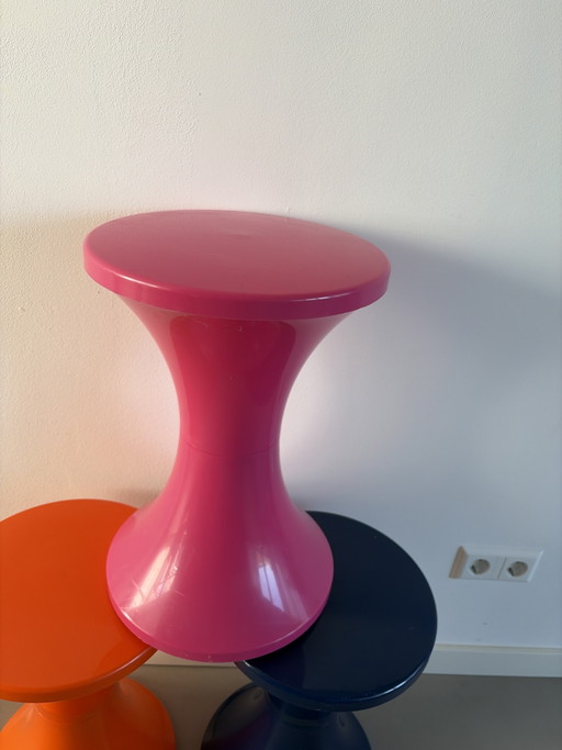 3 taburetes laterales – krukjes, Plastic (photo 2 of 5)
