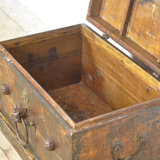 Antico baule in legno giapponese, circa 1890 – Armadi contenitori, Iron, Wood (photo 6 of 17)