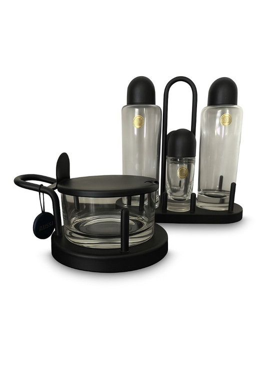 Aceitera y vinagrera de queso Alessi diseñada por Ettore Sottsass