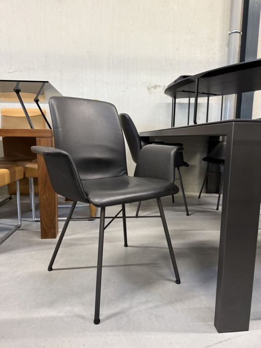 Bert Plantagie Dining Room Chairs 4xBlake - 1xFour black leather