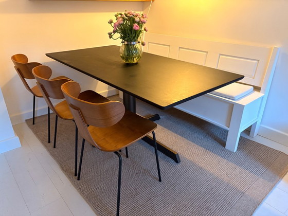 Image 1 of Tavolo da pranzo Dyyk in rovere nero, come nuovo.