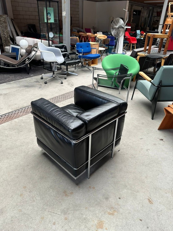 Image 1 of Cassina LC2 Stuhl von Le Corbusier, Pierre Jeanneret & Charlotte Perriand (Lagerbestand: 2)
