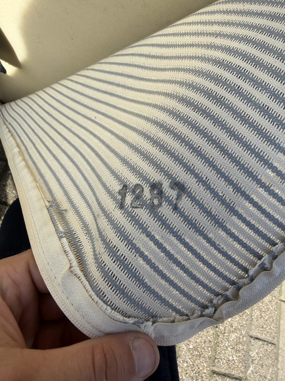 Image 1 of Ligne Roset Togo 100% auténtico, 3 oz y 2 oz en piel gris.