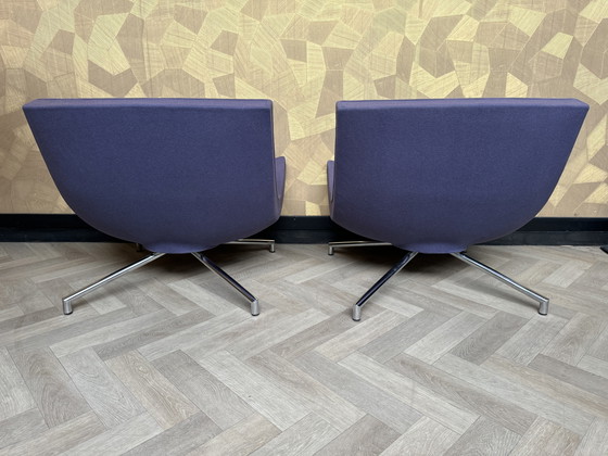 Image 1 of 1 Paarse Design Fauteuil