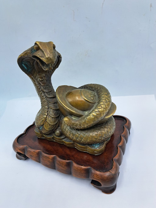 Snake on pedestal-Bronze