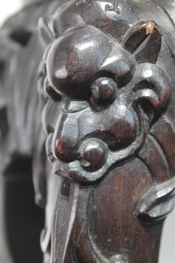 Image 1 of Espositore cinese con inserto in marmo