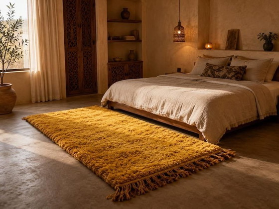 Alfombra bereber marroquí, hecha a mano, artesanía tradicional, tejida a mano, color mostaza, 150/250 cm (photo 3 of 5)