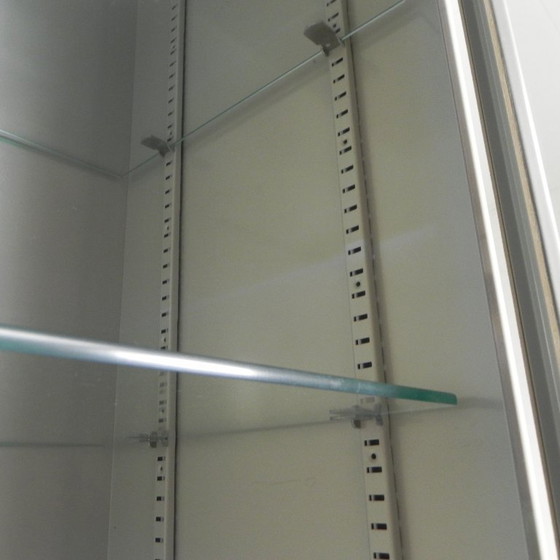 Image 1 of Armadietto medico in acciaio, Oostwoud, anni '60