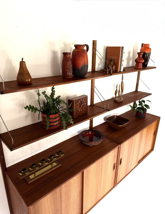 Image 1 of Vintage teakhouten modulair wandsysteem, denemarken ‘60