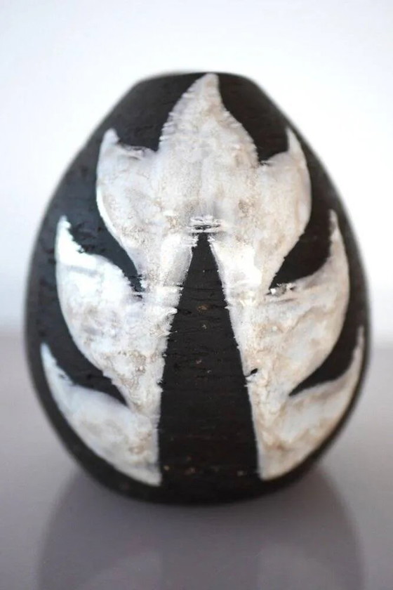 Image 1 of Vintage Danish pottery vase with graphic monochrome design and glazing from Helge Österberg
