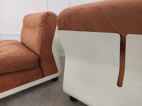Image 1 of 3 Amanta armchairs by Mario Bellini for C&B Italia (reupholstered)