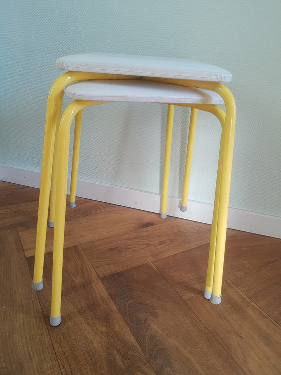 Image 1 of Set of 2 50s-60s tubular frame faux leather stools in white and yellow