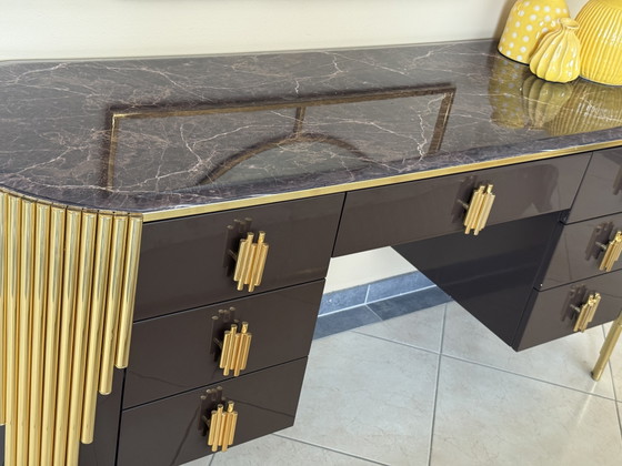 Image 1 of Luxe Hotel Chic Slaapkamer Set – Complete Set met Groot Hoofdbord, Spiegel en Nachtkastjes
