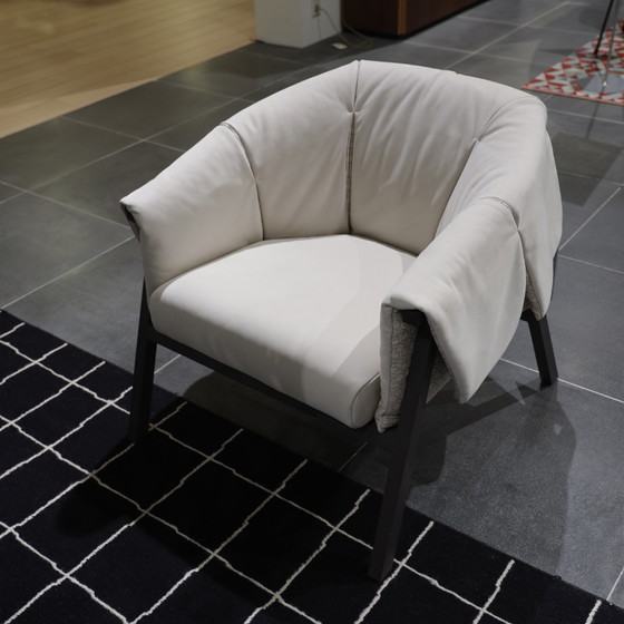 Image 1 of Ligne Roset Okumi Sessel