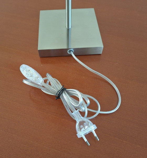 Image 1 of Lampada da tavolo Philips Lirio Design