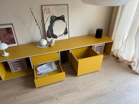Image 1 of Mueble/mueble TV Tylko - amarillo