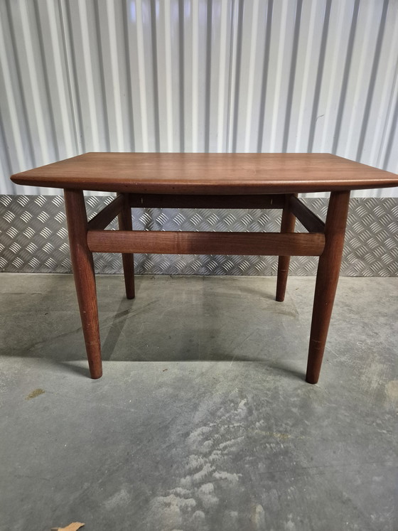 Image 1 of Table basse Grete Jalk, design danois