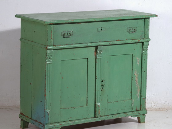 Central European chest of drawers with original green paint – Tyrol, circa 1890 – Brass, Rustic (photo 2 of 40)