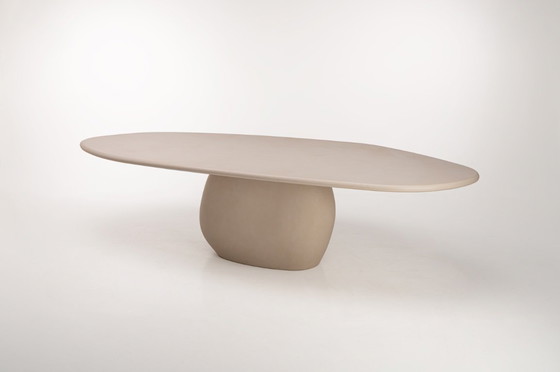 Image 1 of Table à manger contemporaine en plâtre « Pièce Unique »
