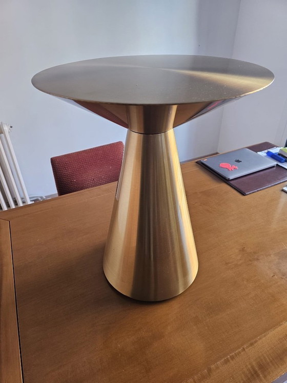Image 1 of Table d'appoint design en laiton massif
