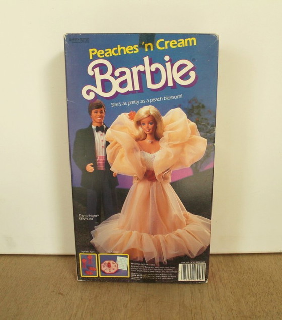 Image 1 of L'iconica Barbie Peaches 'n Cream n. 7926, Taiwan 1984