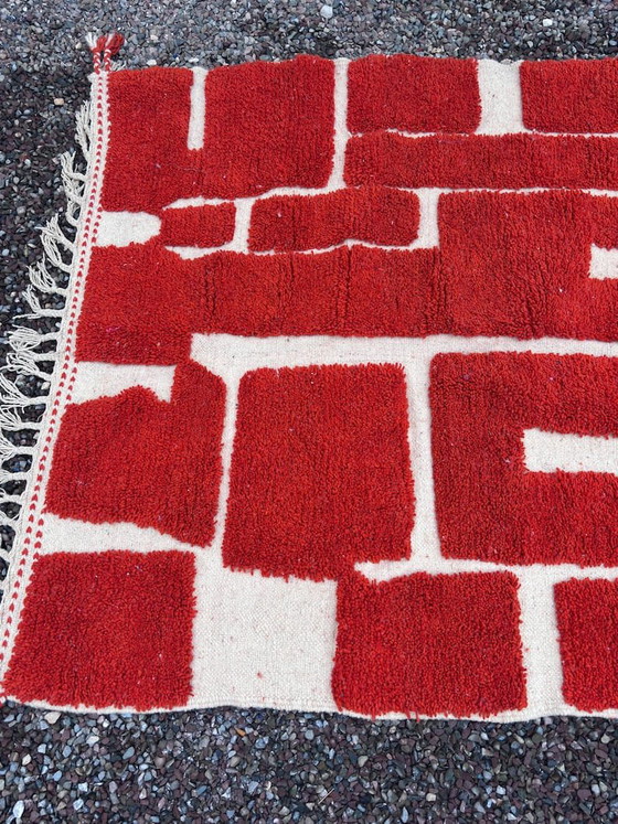 Image 1 of Handmade Berber rug with authentic traditional red patterns, 150/250 cm