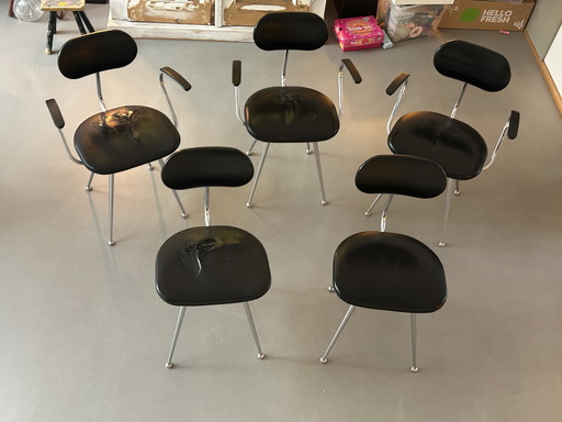 5 vintage stoelen Midcentury minimalistisch design 