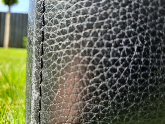 Image 1 of Sofá de dos plazas de cuero negro ("Gepade")