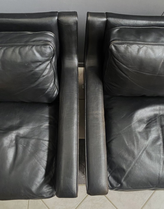 Image 1 of 2 black leather Tecta chairs by Hans Konecke 1960s model D45