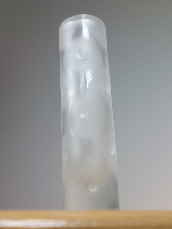 Image 1 of Handgemaakte vintage ijsglazen vaas, mat, met inkepingen