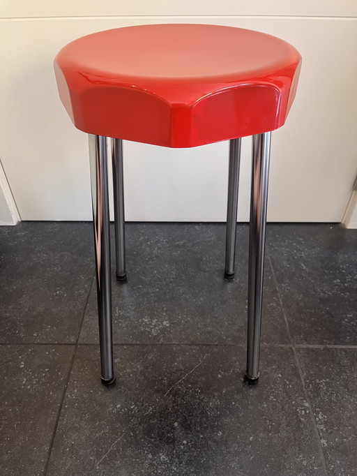 Rode bakeliete Vynco Luxe kruk jaren 60/70