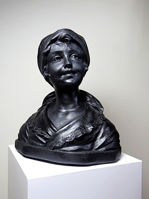 Bust of a Young Woman in Plaster 1900-1930 Monochrome Citti & Frère