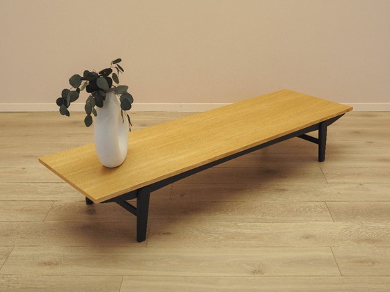 Image 1 of Mobile basso in rovere, design danese, anni '70, prodotto in Danimarca