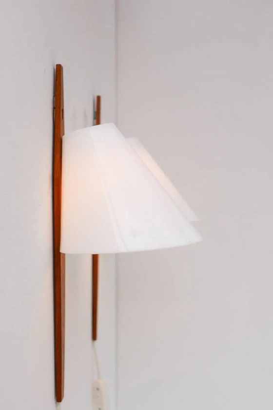 Mid-century moderne Zweedse wandlampen in teak van Uno & Östen Kristiansson voor Luxus, 1975, set van 2 (photo 6 of 21)