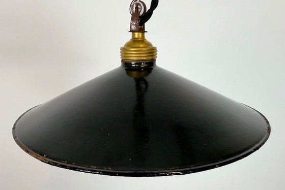 Image 1 of Industriële zwarte emaille lamp, jaren 1930