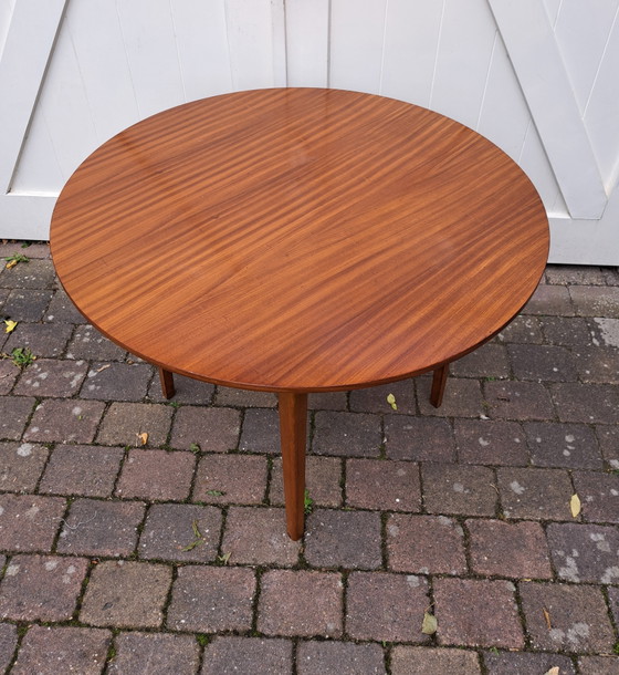 Tavolo da pranzo rotondo di design danese – Tavoli da pranzo, Wood (photo 4 of 6)